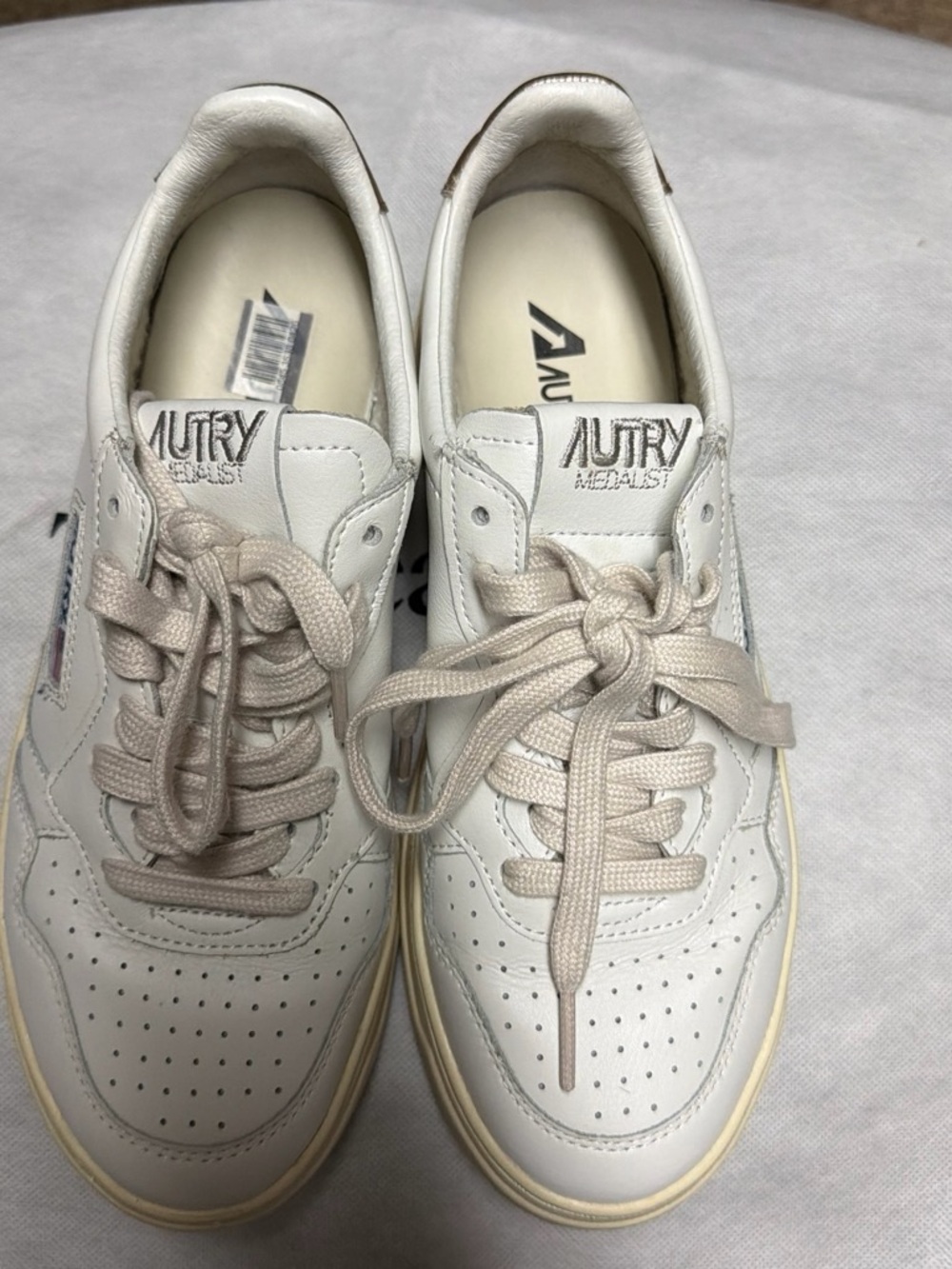 Autry Men’s/ Women’s White Leather Athletic Sneakers - Classic Low Top